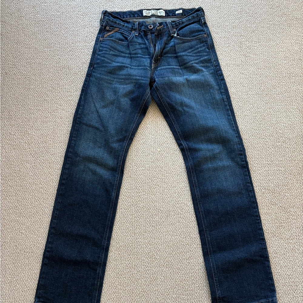 Ariat Men's Legacy M5 Straight Fit Straight Leg Jeans